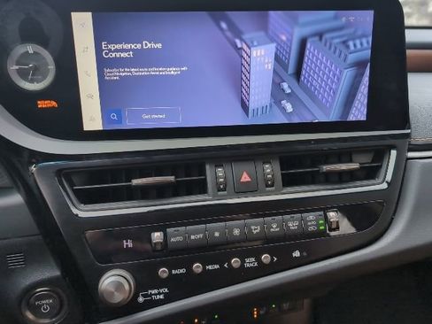 Certified 2023 Lexus ES 300h 300h w/ Premium Package image 16