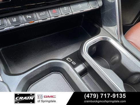 Used 2024 GMC Sierra 2500 Denali Ultimate AWD/4WD image 20