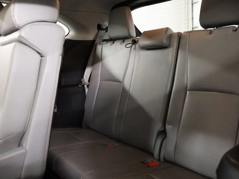Used 2023 Toyota Highlander XLE AWD/4WD image 27