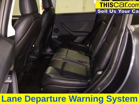 Used 2024 Tesla Model Y Long Range AWD/4WD image 22