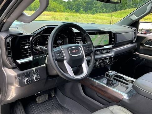 Used 2024 GMC Sierra 1500 SLT w/ SLT Premium Plus Package AWD/4WD image 18