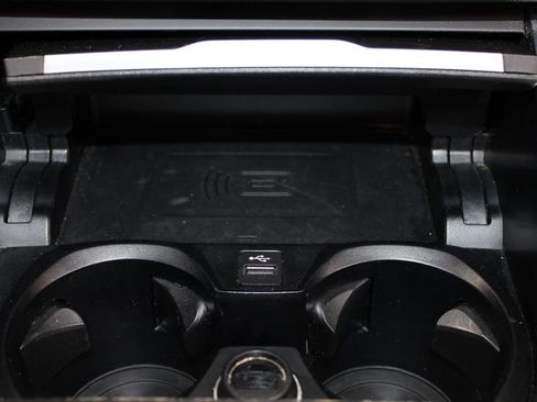 Used 2024 BMW 430i Convertible image 39