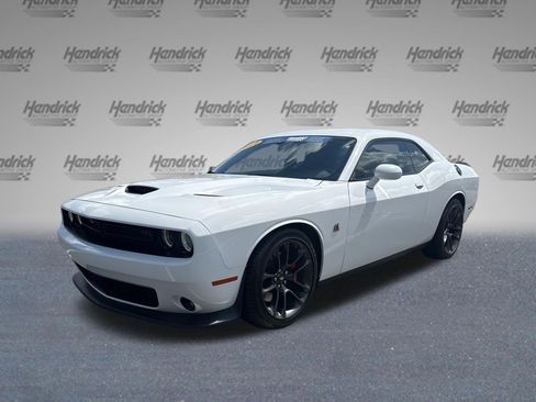 Used 2021 Dodge Challenger R/T Scat Pack RWD image 8