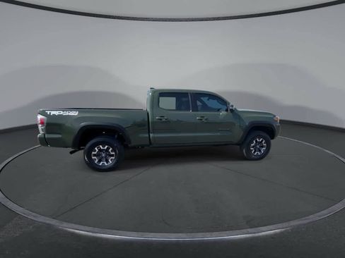 Certified 2021 Toyota Tacoma TRD Off-Road w/ TRD Premium Off Road Package AWD/4WD image 9