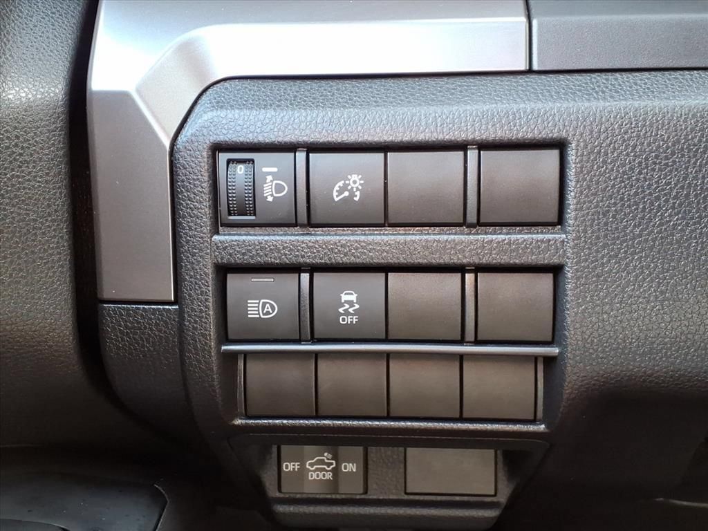 Used 2025 Toyota Tacoma TRD Sport AWD/4WD image 20