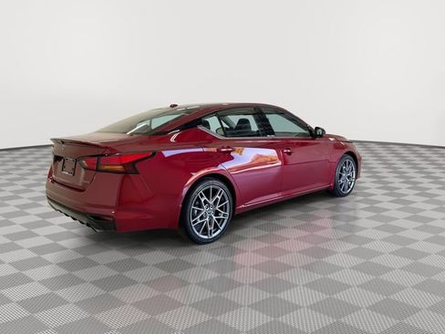 Certified 2024 Nissan Altima 2.0 SR image 12