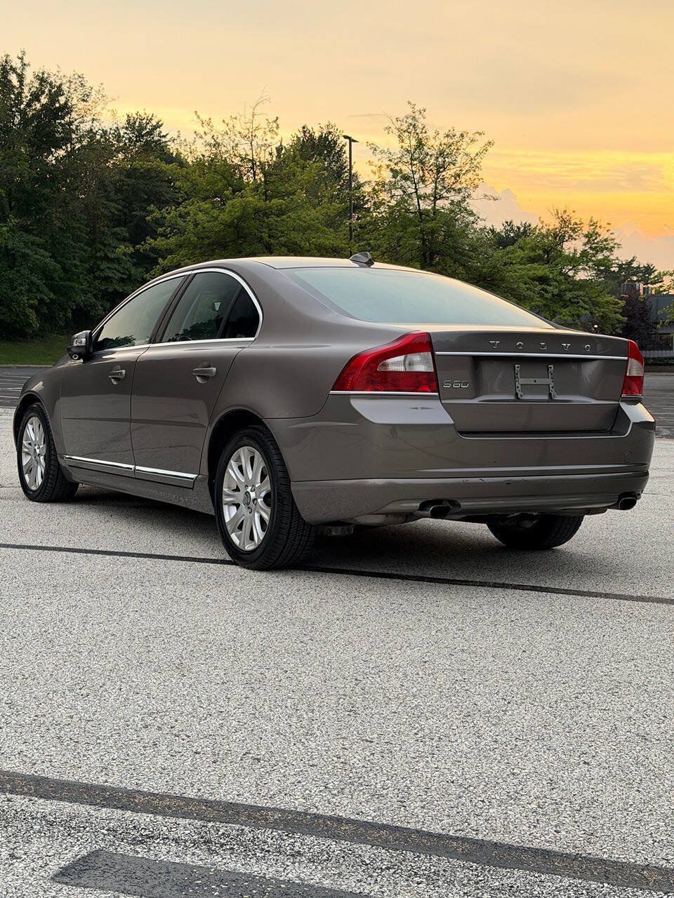 Used 2011 Volvo S80 3.2 w/ Climate Pkg FWD image 6
