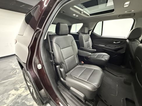 Used 2020 Chevrolet Traverse LT image 26