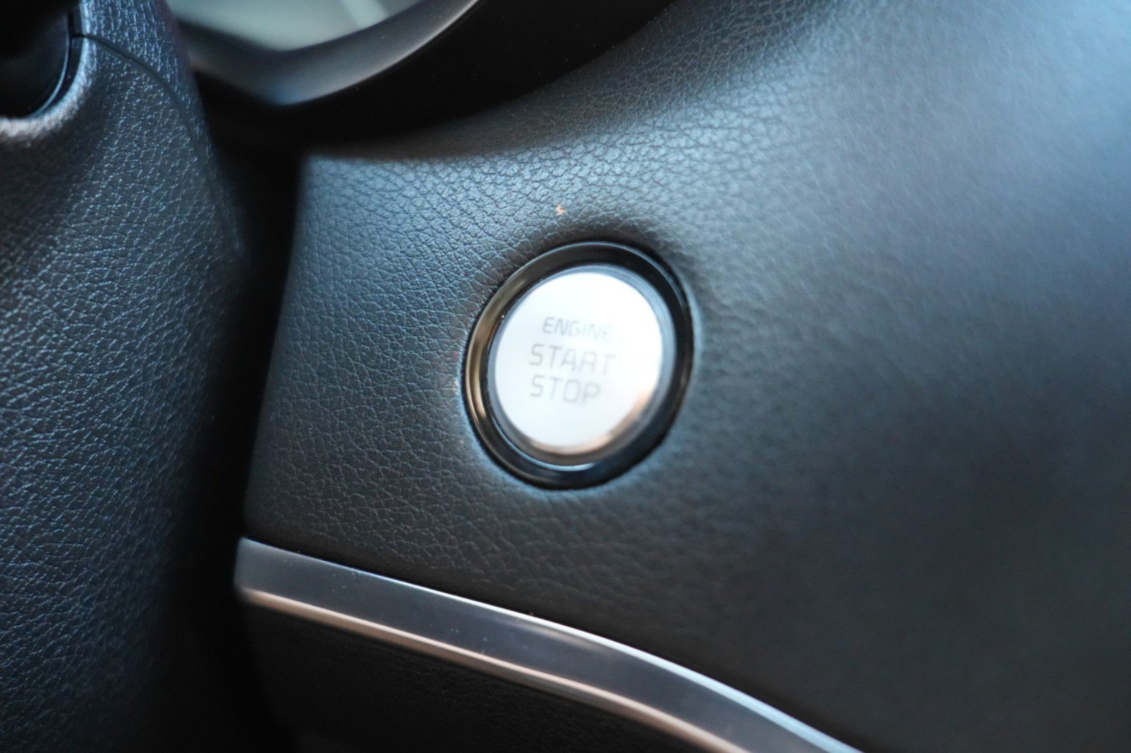 Used 2019 Kia Stinger AWD/4WD image 21