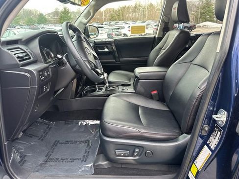 Certified 2022 Toyota 4Runner TRD Off-Road Premium image 30