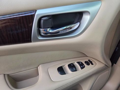 Used 2014 Nissan Pathfinder SL w/ SL Premium Package image 34