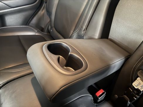 Used 2020 Mitsubishi Outlander GT image 19