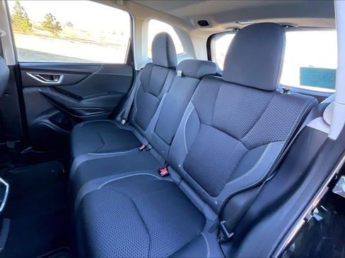 Used 2023 Subaru Forester Premium image 22