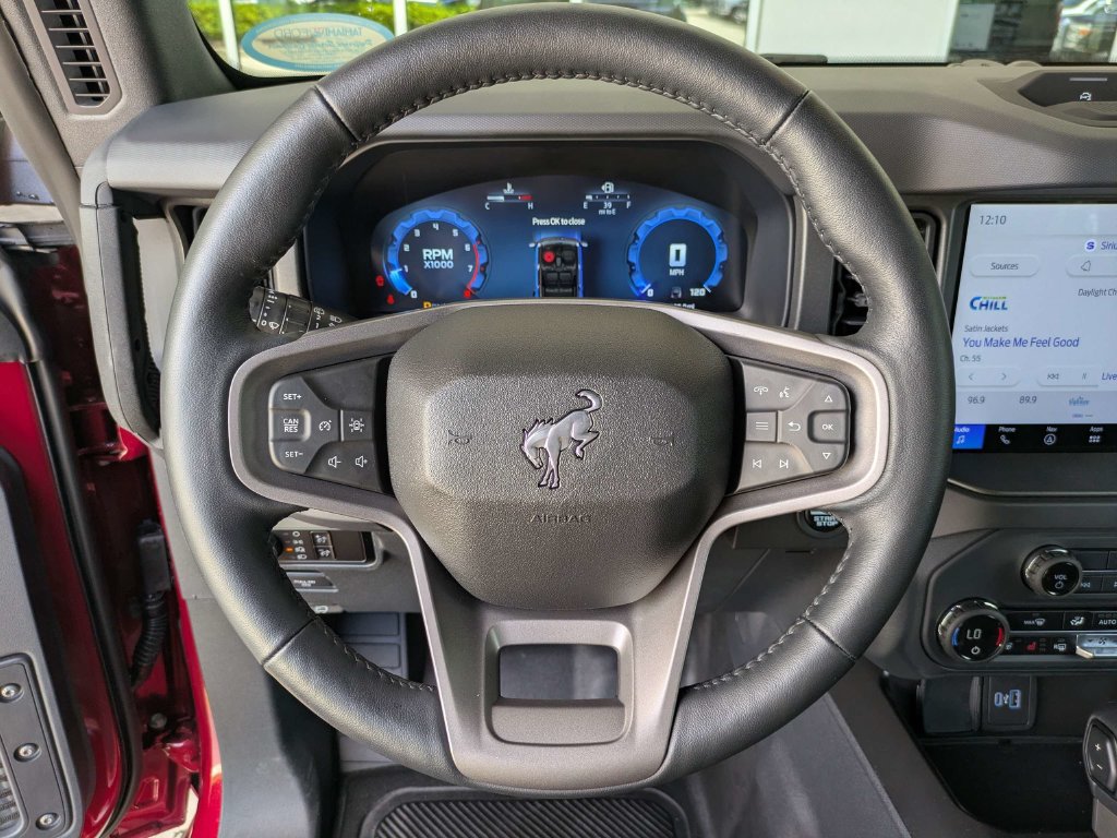 Used 2025 Ford Bronco Badlands AWD/4WD image 18