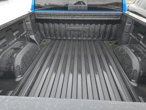 Certified 2023 GMC Sierra 1500 AT4 w/ Technology Package image 5