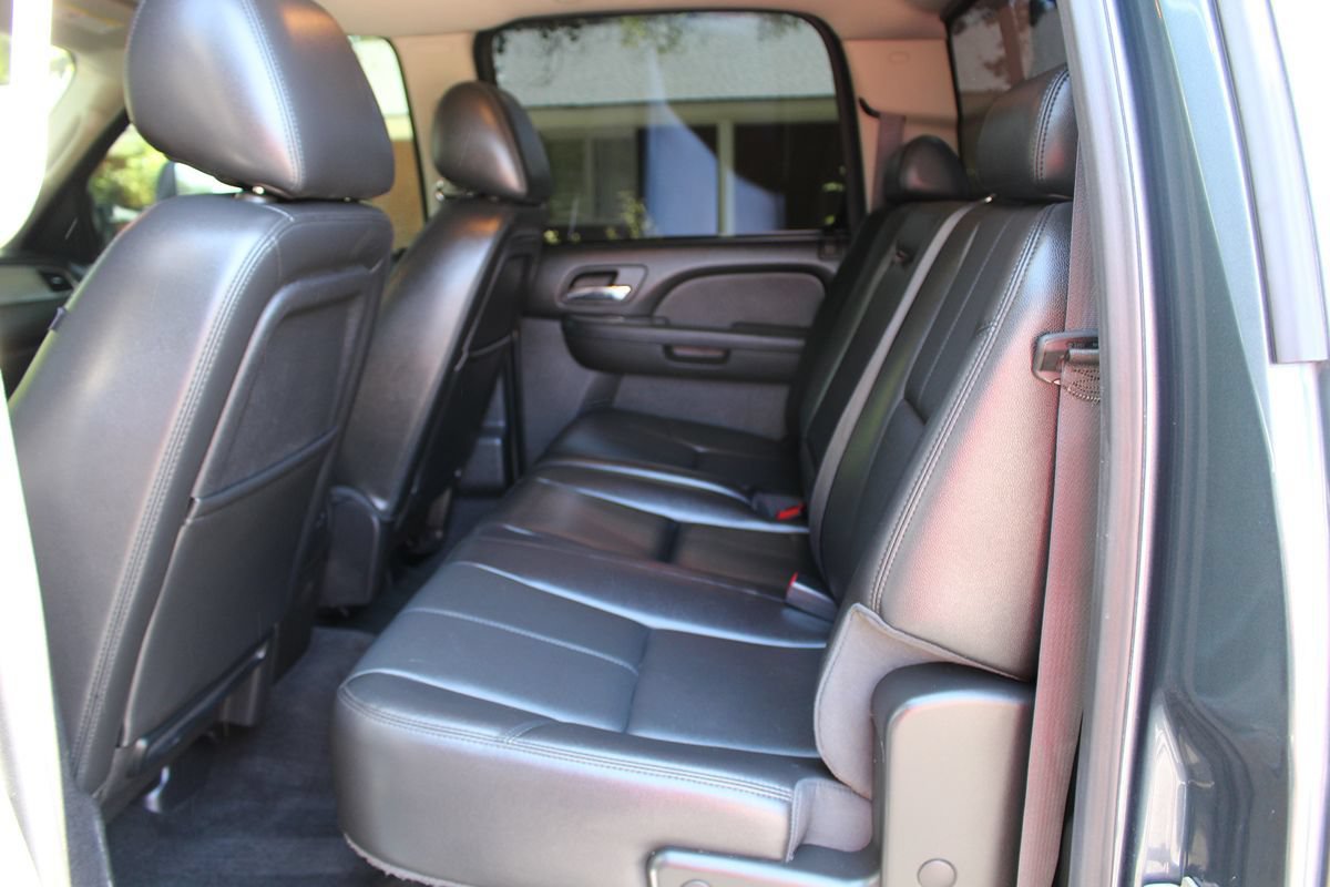 Used 2013 Chevrolet Silverado 2500 LTZ w/ LTZ Plus Package AWD/4WD image 11
