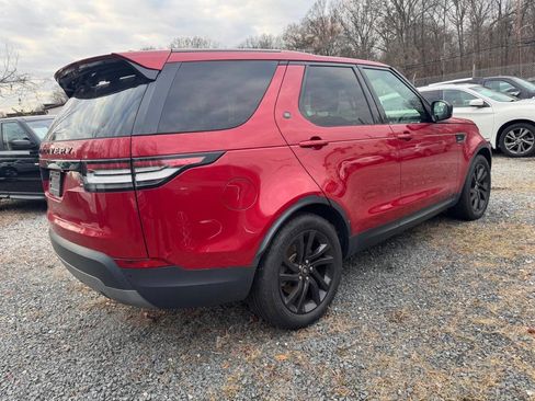 Used 2017 Land Rover Discovery SE image 8