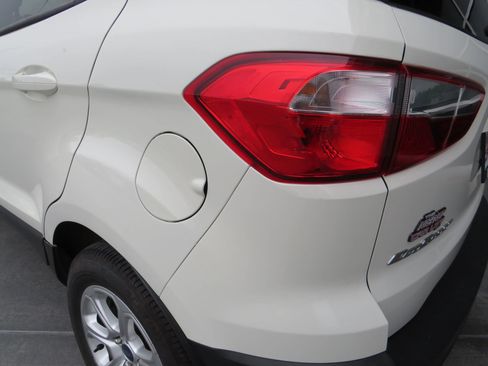 Used 2020 Ford EcoSport SE w/ SE Convenience Package image 32