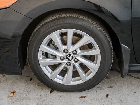 Used 2023 Toyota Camry LE image 9