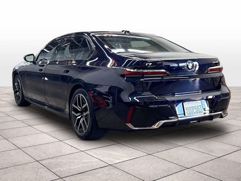 Used 2024 BMW i7 xDrive60 w/ Executive Package AWD/4WD image 15