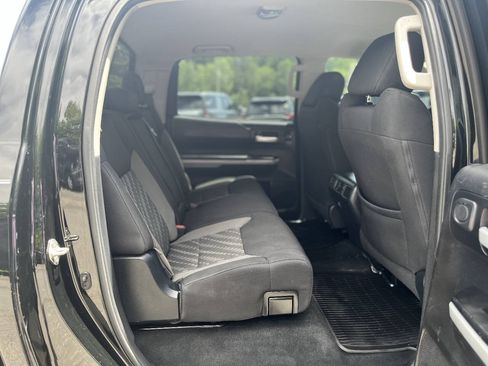 Used 2018 Toyota Tundra SR5 w/ SR5 Upgrade Package AWD/4WD image 15