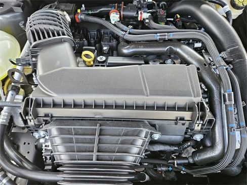 New 2025 Lincoln Corsair Reserve w/ Equipment Group 202A image 30