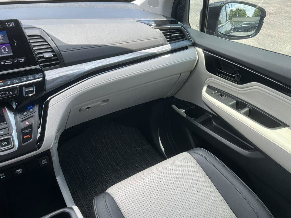 Used 2025 Honda Odyssey Elite image 31