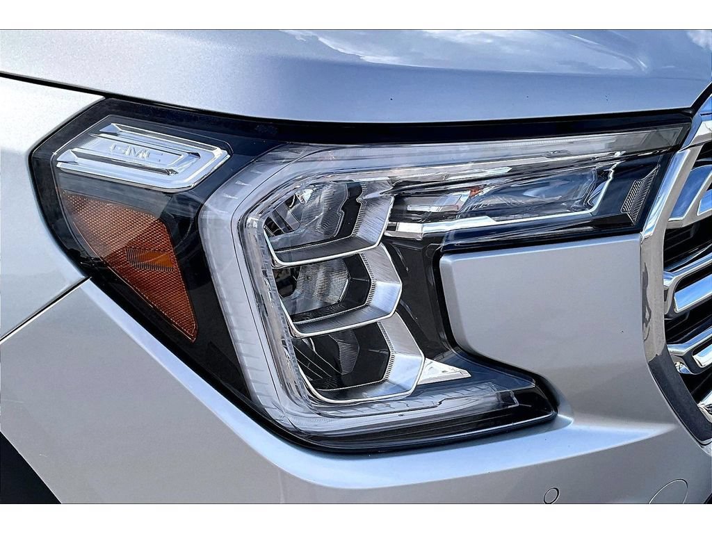Used 2022 GMC Terrain SLT w/ Tech Package AWD/4WD image 32