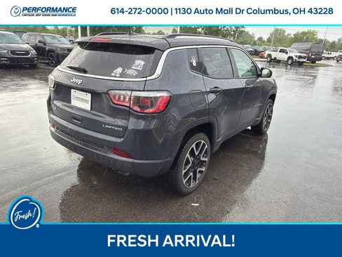 Used 2018 Jeep Compass Limited w/ Navigation Group AWD/4WD image 4