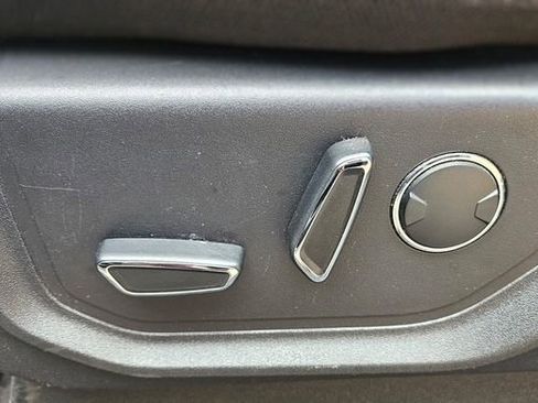 Used 2018 Ford F150 XLT w/ Equipment Group 302A Luxury image 11