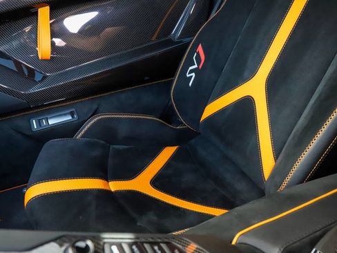 Used 2019 Lamborghini Aventador SVJ AWD/4WD image 34