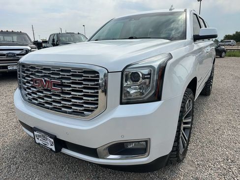 Used 2019 GMC Yukon Denali w/ Denali Ultimate Package AWD/4WD image 3