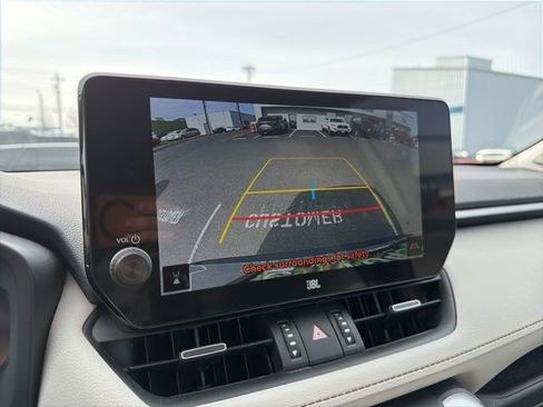 Used 2024 Toyota RAV4 Limited image 17