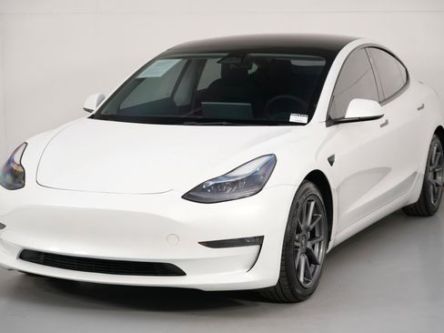 Used 2022 Tesla Model 3 Long Range image 48