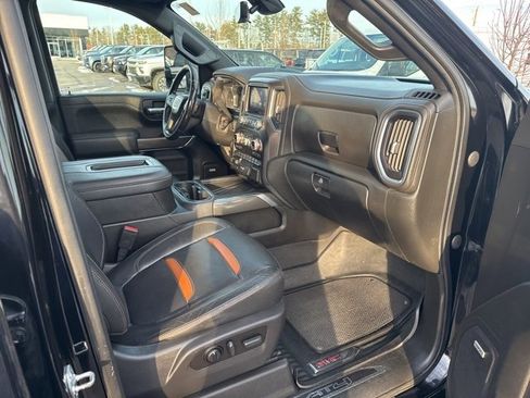 Used 2022 GMC Sierra 1500 AT4 w/ AT4 Premium Package image 12
