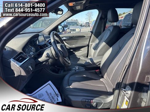 Used 2017 BMW X1 xDrive28i image 9