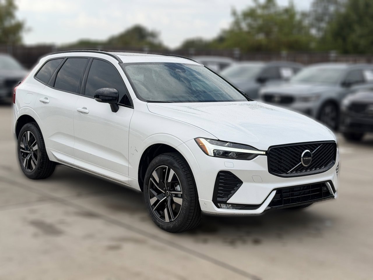 New 2027 Volvo XC60 B5 Core AWD/4WD image 4