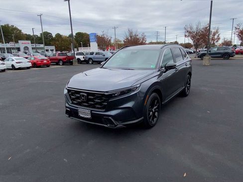 Certified 2025 Honda CR-V Sport image 4