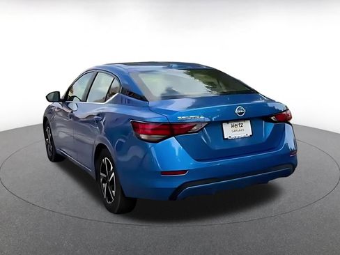 Used 2025 Nissan Sentra SV FWD image 10