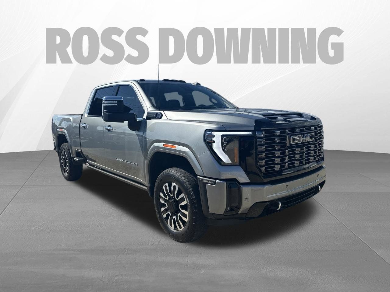 Used 2025 GMC Sierra 2500 Denali Ultimate AWD/4WD image 3