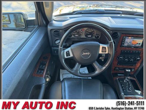 Used 2008 Jeep Commander Limited image 13