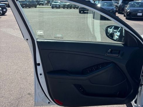 Used 2015 Kia Optima LX w/ LX Convenience Plus Package FWD image 12