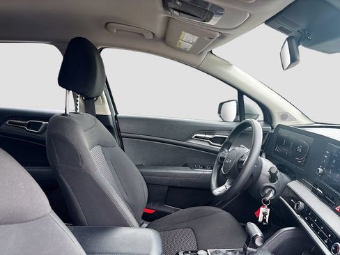 Used 2023 Kia Sportage LX FWD image 18