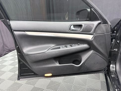 Used 2015 INFINITI Q40 AWD w/ Navigation Package image 22