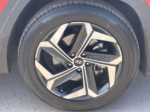 Certified 2022 Hyundai Tucson Limited image 9