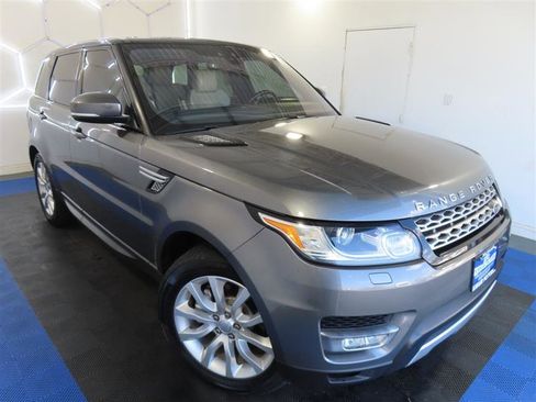 Used 2017 Land Rover Range Rover Sport HSE image 5