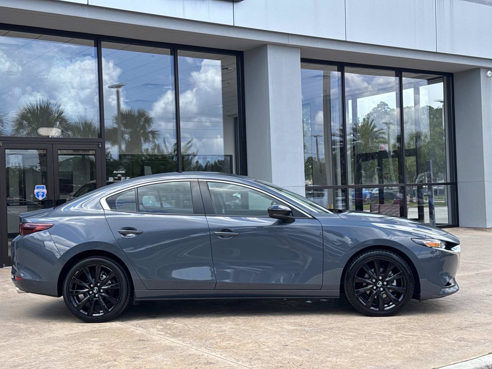 Used 2024 MAZDA MAZDA3 s AWD/4WD image 2