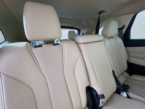 Used 2023 Acura MDX FWD w/ Technology Package image 29