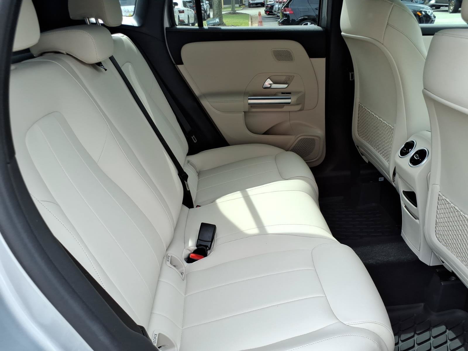 Used 2026 Mercedes-Benz GLA 250 4MATIC image 27