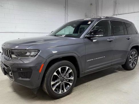 Used 2022 Jeep Grand Cherokee Overland image 1